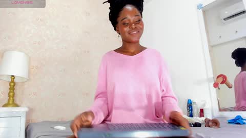 saraacollinss online show from January 2025 02:23:01 AM