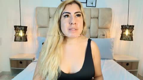 sarablonde_t online show from May 2026 10:51:02 PM