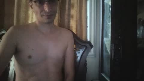 Snapshot of saraclit chatting on April 2026 07:58:02 AM pass kika online show from April 2026 07:58:02 AM