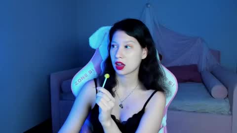 SaraDenars online show from November 2025 07:07:01 AM