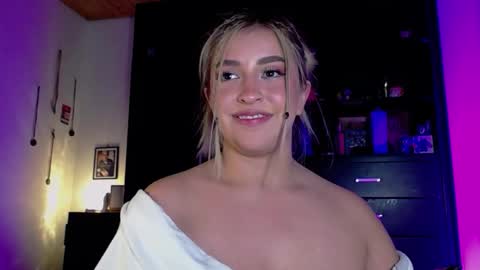 saradiazxxx online show from March 2026 05:44:01 AM