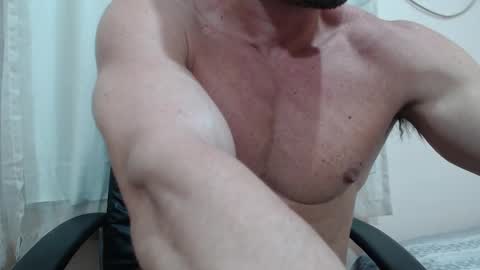 saradorj92 online show from September 2025 04:23:01 AM