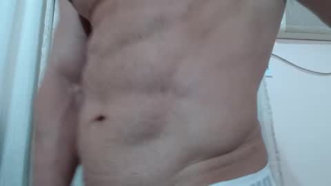 saradorj92 online show from October 2025 05:06:02 PM