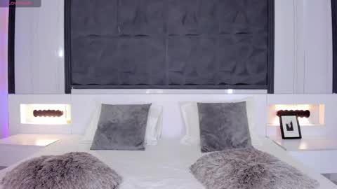 Snapshot of saragomez_1 chatting on February 2025 12:15:02 PM Sara Gomez online show from February 2025 12:15:02 PM