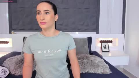 Snapshot of saragomez_1 chatting on March 2025 01:34:01 PM Sara Gomez online show from March 2025 01:34:01 PM