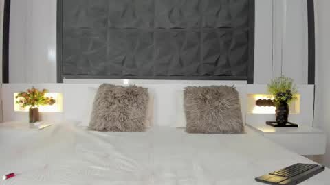 Snapshot of saragomez_1 chatting on November 2025 01:54:02 PM Sara Gomez online show from November 2025 01:54:02 PM