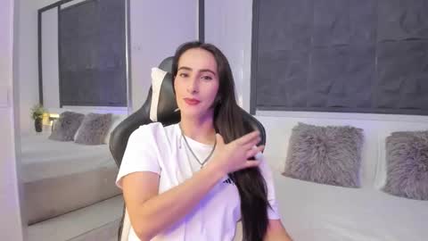 Snapshot of saragomez_1 chatting on January 2026 12:40:01 PM Sara Gomez online show from January 2026 12:40:01 PM