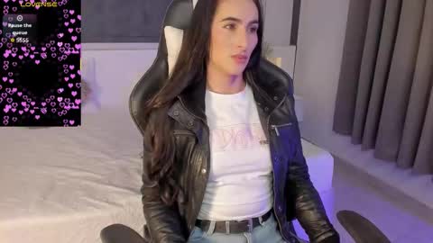 Snapshot of saragomez_1 chatting on January 2026 01:35:01 PM Sara Gomez online show from January 2026 01:35:01 PM