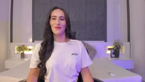 Snapshot of saragomez_1 chatting on February 2026 01:22:02 PM Sara Gomez online show from February 2026 01:22:02 PM