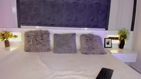 Snapshot of saragomez_1 chatting on February 2026 11:18:01 AM Sara Gomez online show from February 2026 11:18:01 AM