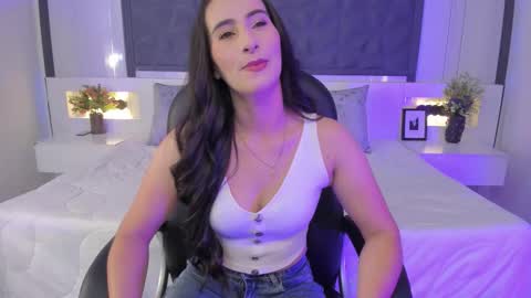 Snapshot of saragomez_1 chatting on March 2026 12:18:01 PM Sara Gomez online show from March 2026 12:18:01 PM