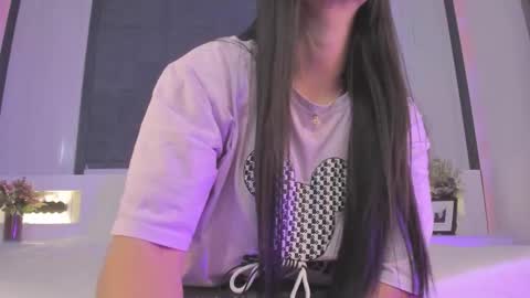 Snapshot of saragomez_1 chatting on March 2026 02:02:02 PM Sara Gomez online show from March 2026 02:02:02 PM