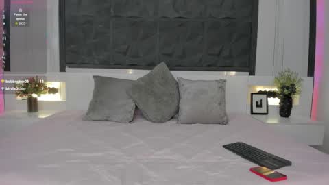 Snapshot of saragomez_1 chatting on March 2026 01:05:02 PM Sara Gomez online show from March 2026 01:05:02 PM