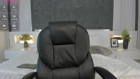 Snapshot of saragomez_1 chatting on March 2026 12:05:02 PM Sara Gomez online show from March 2026 12:05:02 PM