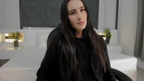 Snapshot of saragomez_1 chatting on April 2026 02:07:02 PM Sara Gomez online show from April 2026 02:07:02 PM