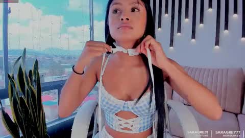 Sara Grey online show from December 2025 04:02:01 PM