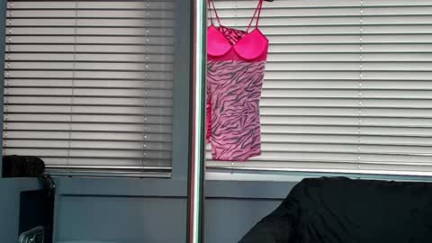 sarah917 online show from December 2025 08:48:02 PM