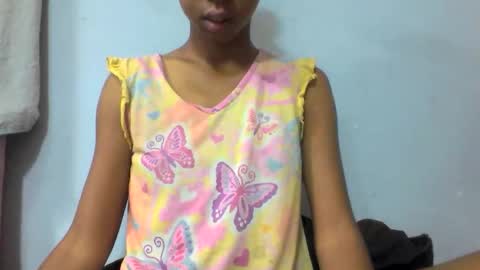 Snapshot of sarah146341 chatting on December 2025 04:52:02 AM sarah146341 online show from December 2025 04:52:02 AM