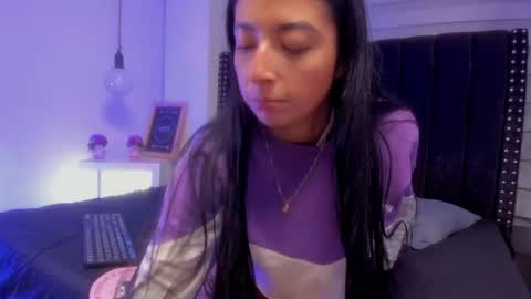 Snapshot of sarah_collens_ chatting on May 2026 11:42:01 PM sarah_collens_ online show from May 2026 11:42:01 PM