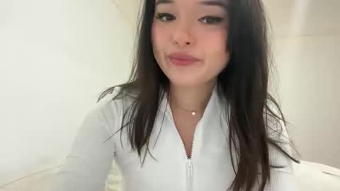 Sarah Heart Aus online show from September 2025 01:06:01 AM