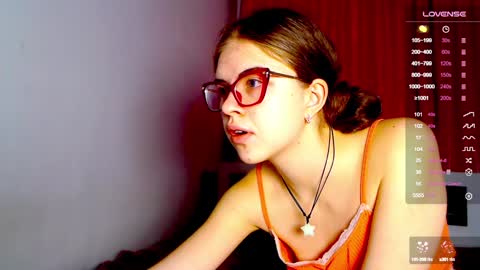 Snapshot of sarah_hs chatting on December 2024 12:16:02 PM Sarah online show from December 2024 12:16:02 PM