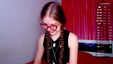 Snapshot of sarah_hs chatting on January 2025 11:38:01 AM Sarah online show from January 2025 11:38:01 AM