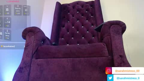 Sarah online show from November 2025 06:30:02 PM