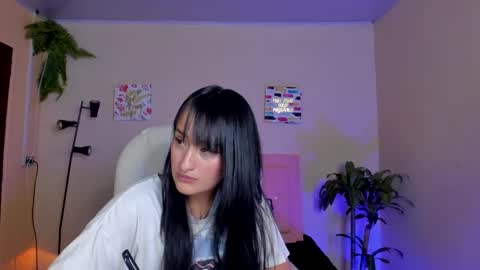 Sarah Ramirez online show from February 2025 02:52:02 PM