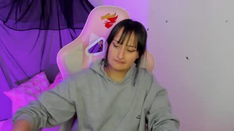 Sarah Ramirez online show from February 2025 08:42:02 PM