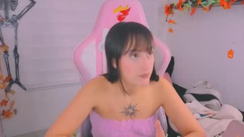 Sarah Ramirez online show from October 2025 11:53:01 PM