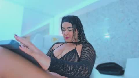 sarah online show from October 2025 12:05:02 PM