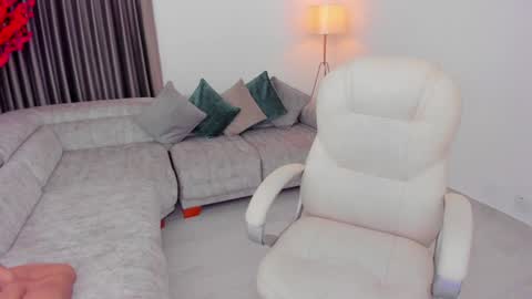 Snapshot of sarah_stonne_ chatting on January 2025 11:02:01 PM Sarah online show from January 2025 11:02:01 PM