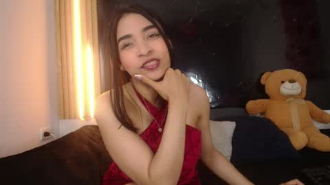 sarahajhoness online show from May 2026 09:45:01 PM