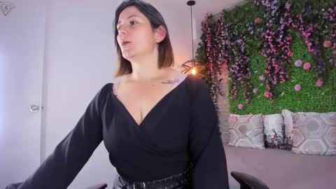 Sarah Deyvis online show from March 2026 03:25:02 AM