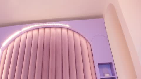 Snapshot of sarahevans__ chatting on December 2024 01:56:01 AM Sarah Evans online show from December 2024 01:56:01 AM