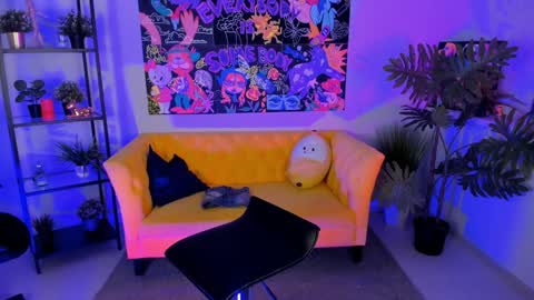 Divine Sarah NONUDE model online show from December 2024 06:04:02 PM