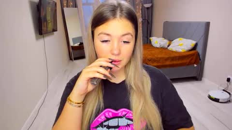 Sarah online show from January 2026 01:05:02 PM