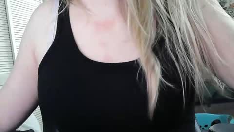 Snapshot of sarahmummy chatting on February 2026 09:46:01 PM Sarah online show from February 2026 09:46:01 PM