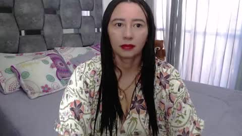 Lia online show from May 2026 12:22:02 PM