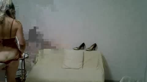 Snapshot of sarahphelps chatting on June 2026 10:01:02 PM sarahphelps online show from June 2026 10:01:02 PM