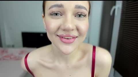 sarahphyllis online show from February 2025 06:59:02 PM