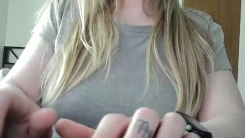 Sarah online show from April 2026 08:18:01 PM