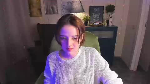 Snapshot of sarahshelby chatting on June 2026 10:25:01 PM Sarah online show from June 2026 10:25:01 PM