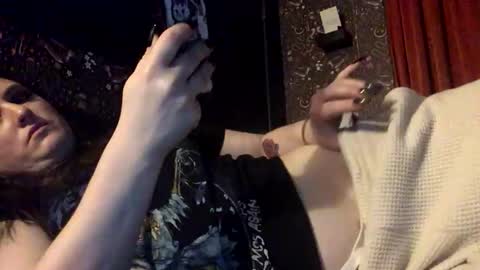 sarahsweetie17 online show from November 2025 11:21:02 PM