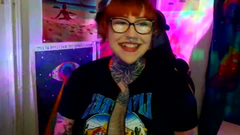 Sarah T online show from May 2026 06:32:03 AM