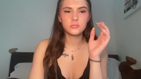 SarahxOliver online show from December 2025 05:55:02 PM