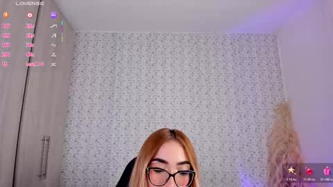 Snapshot of sarajonesxxx chatting on February 2026 12:53:02 PM Sara jones online show from February 2026 12:53:02 PM