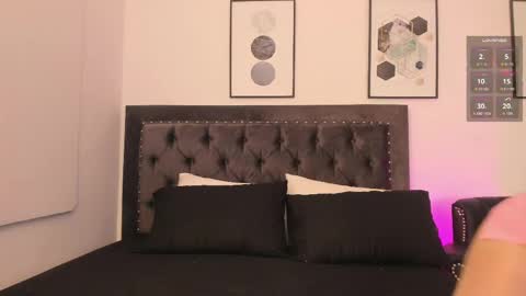 Sara online show from April 2026 01:35:02 PM