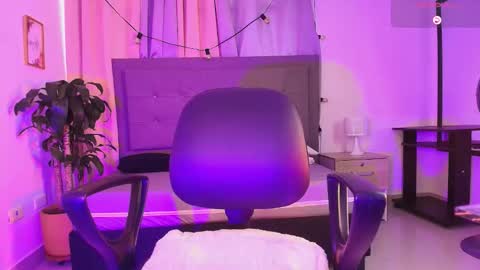 SARA online show from November 2025 12:48:02 PM