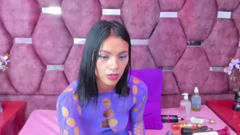 Snapshot of saraloveee_ chatting on February 2025 05:57:02 AM Sarita  online show from February 2025 05:57:02 AM